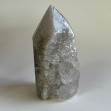 Load image into Gallery viewer, Quartz Point
