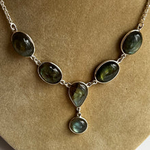 Load image into Gallery viewer, Labradorite Necklace

